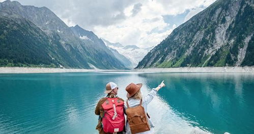 公公婆婆都有退休金,兒媳生孩子了不愿帶,婆婆 一代人管一代人