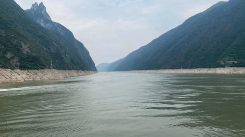 愛旅游丨三峽世紀(jì)游輪之旅首發(fā)團(tuán)出發(fā) 探尋詩意三峽