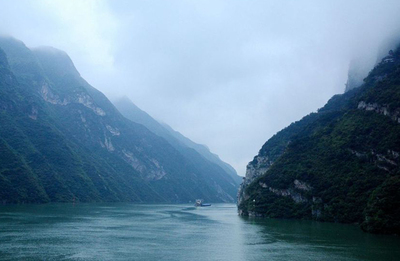 長江三峽上水單程二日游(宜昌-重慶)