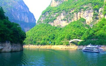 [銀河/孚泰]宜昌到重慶單程四日旅游[重慶三峽上水]