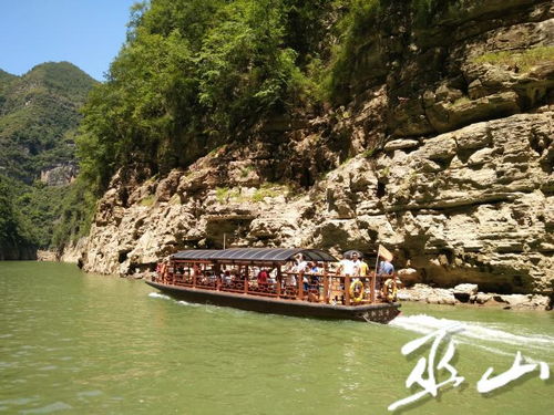 人氣滿滿 巫山小三峽景區(qū)迎來(lái)暑期旅游高峰