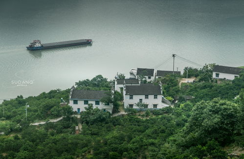 長江三峽最長的峽谷內,藏有千年古村和古寺,已在旅游發展中