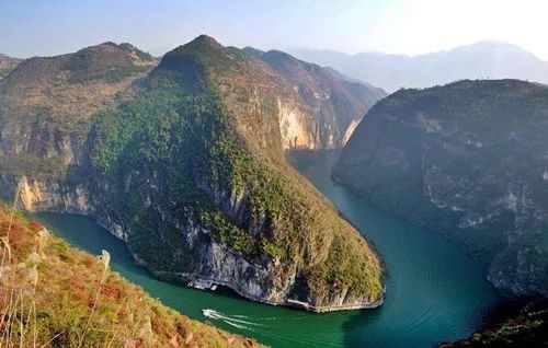 暑期國內游,憑準考證到店報名立減100 輕輕松松過夏天