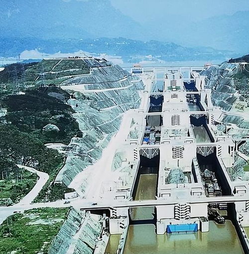 三峽大壩當初投入2500多億元,已經運行了將近20年,賺回本了沒